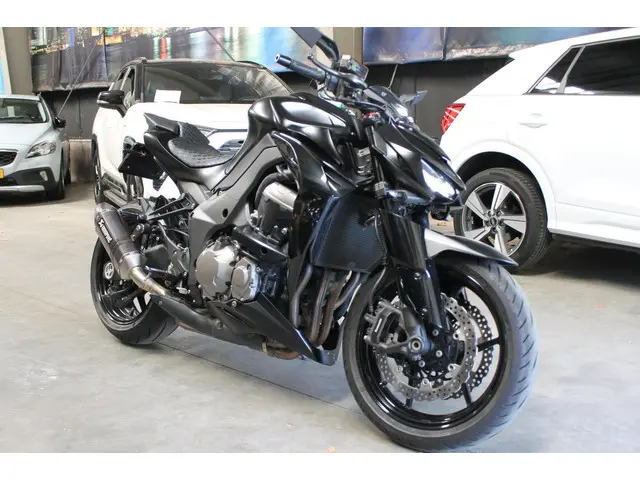 Kawasaki Z1000 2