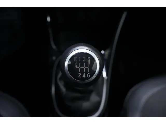 Opel ADAM 1.0 Turbo Rocks BlitZ 2019 Benzine 26