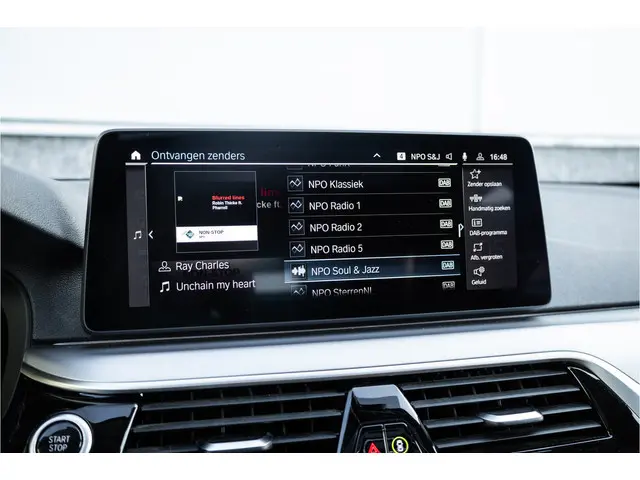 BMW 5 Serie Touring 530e 2021 Hybride Benzine 51