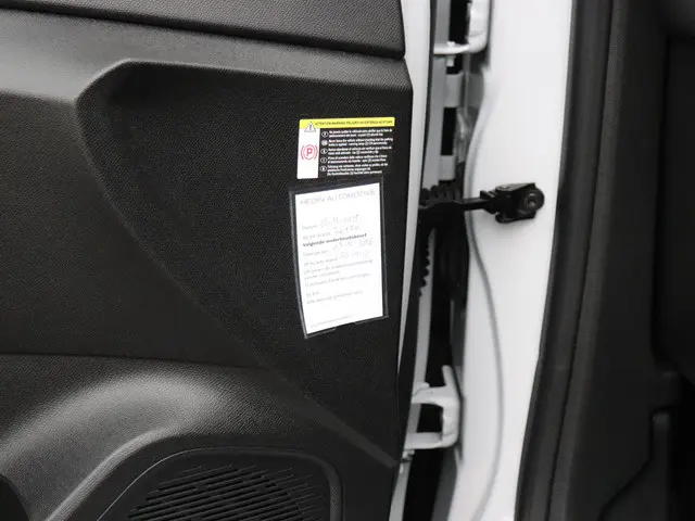 Citroën C4 1.2 Puretech Feel Pack 2024 Benzine 26