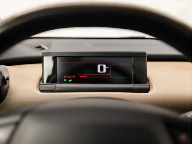 Citroën C4 Cactus 1.2 PureTech Shine 2016 Benzine 21