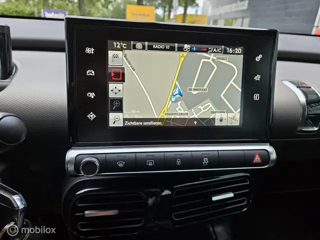 Citroën C4 Cactus 1.2 PureTech Shine 2017 Benzine 17