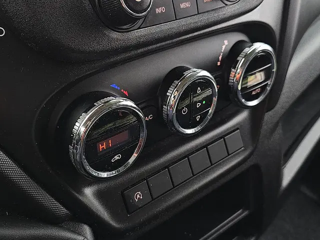 Iveco Daily 35C14 2020 Diesel 10