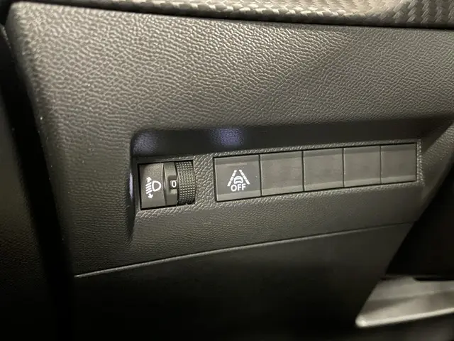 Peugeot 208 1.2 PureTech Active Pack 2021 Benzine 26