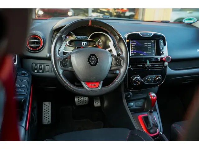 Renault Clio 1.6 R.S. 2014 Benzine 4