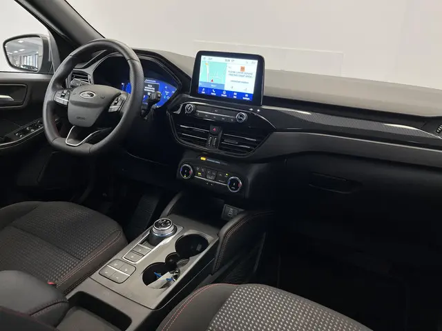 Ford Kuga 2.5 PHEV ST-Line 2023 Hybride Benzine 16