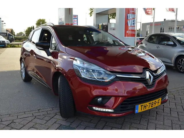 Renault Clio Estate 0.9 TCe Limited 2018 Benzine 7