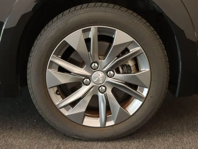 Peugeot e-208 EV Active Pack 50 kWh 2022 Elektrisch 32