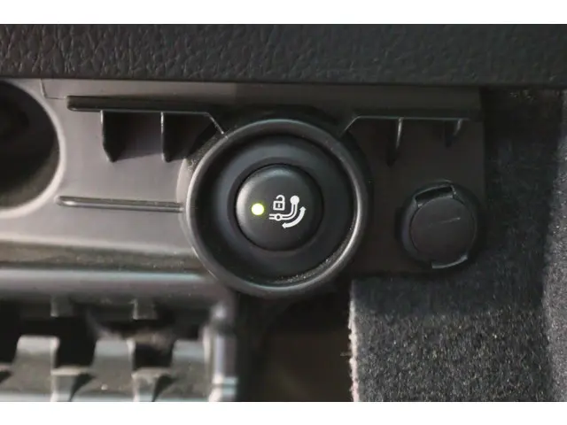 BMW 3 Serie Touring 318i M Sport Edition 2018 Benzine 19