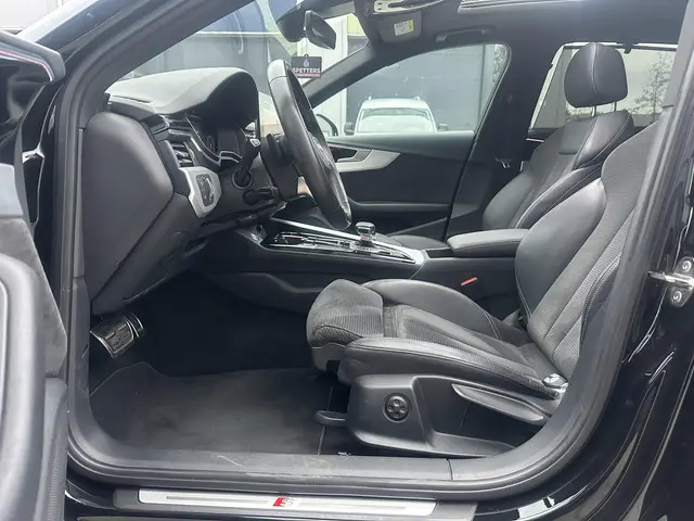 Audi A4 Avant 35 TFSI S Line / Panorama dak 2021 Benzine 10