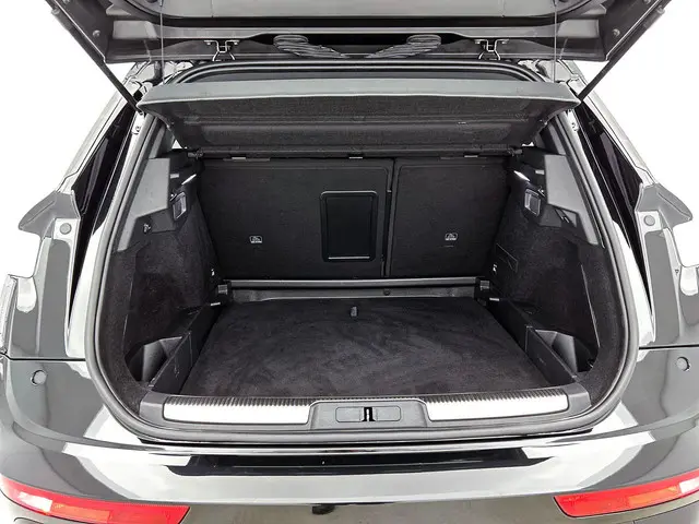 DS DS 7 Crossback 1.6 So Chic 2023 Benzine 24