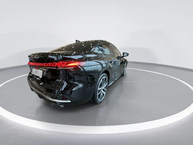 Audi A5 Limousine S edition 35 TFSI 150 PK 2025 Benzine 2