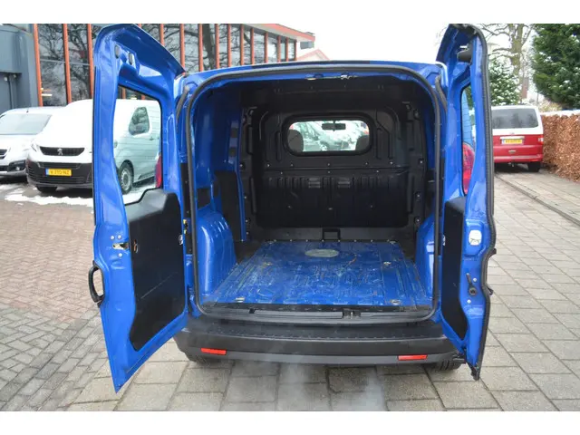 Fiat Doblò Cargo 1.3 MultiJet Actual 2014 Diesel 6