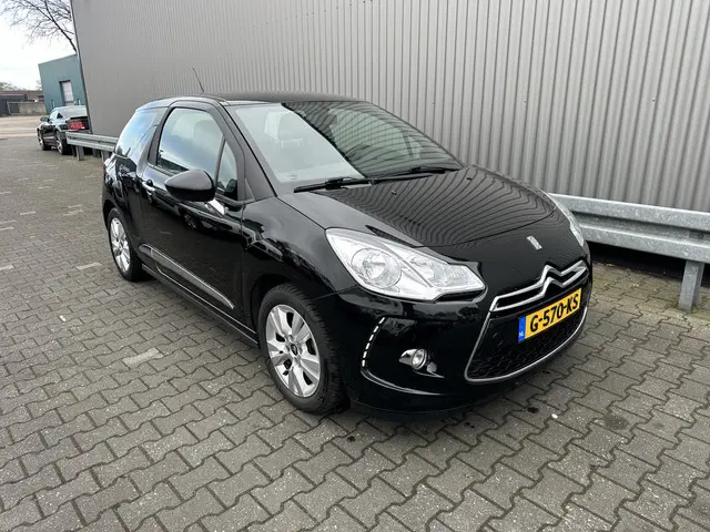 Citroën DS3 1.2 PureTech So Chic 2015 Benzine 13