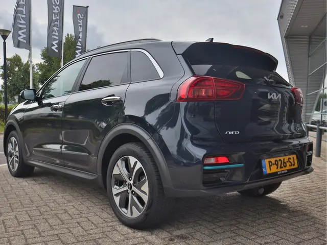 Kia e-Niro DynamicPlusLine 64 kWh 2022 Elektrisch 3