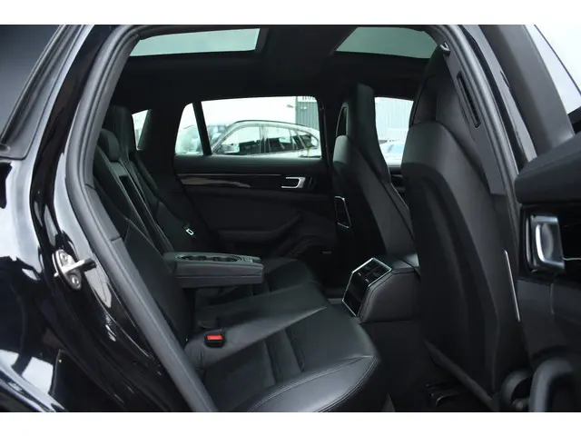 Porsche Panamera Sport Turismo 4 3.0 2017 Benzine 29