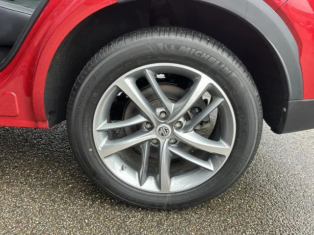 MG EHS 1.5 TGDI Luxury 2023 Hybride Benzine 10