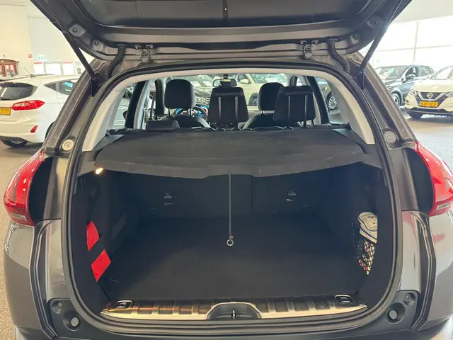 Peugeot 2008 1.2 PureTech Allure 2018 Benzine 12