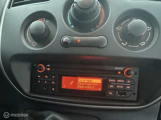 Nissan NV250 1.5 dCi 95 L1H1 Acenta 2020 Diesel 11