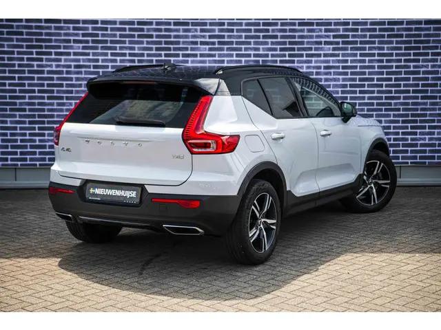 Volvo XC40 T4 190pk Geartronic R-Design 2019 Benzine 16