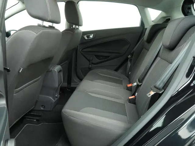 Ford Fiesta 1.0 EcoBoost Titanium 2016 Benzine 10