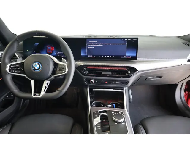 BMW 3 Serie Touring 330e 2025 Hybride Benzine 10