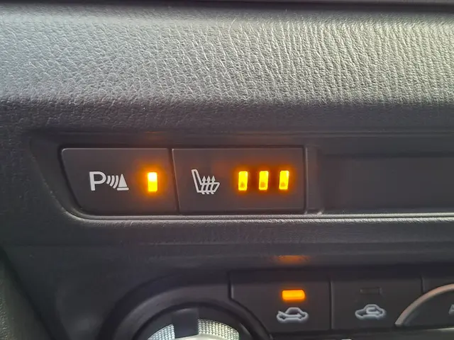 Mazda 3 2.0 GT-M Head Up Navi Pdc Clima 2015 Benzine 15