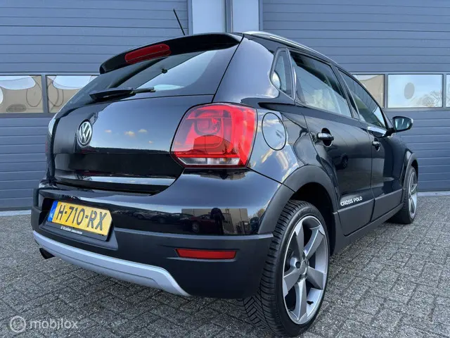Volkswagen Polo 1.2 TSI Cross Uitvoering 2013 Benzine 9