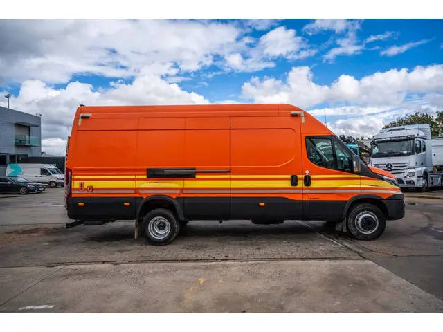 Iveco Daily 70C170 +Dhollandia 2014 Diesel 3