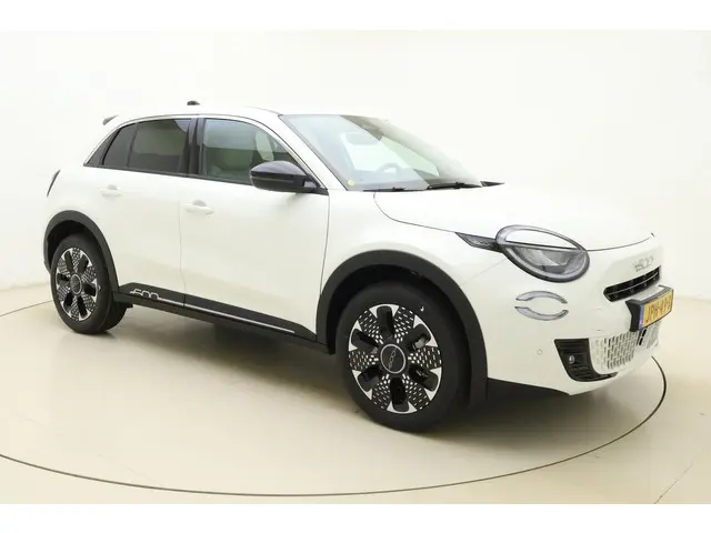 Fiat 600 1.2 Hybrid La Prima 2025 Hybride Benzine 8