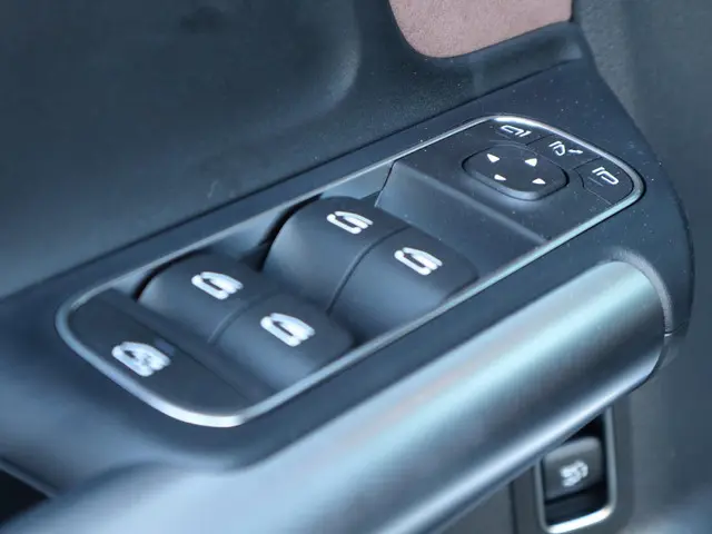 Mercedes-Benz GLA 180 AMG Line 2025 Benzine 11