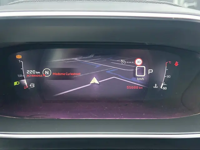 Peugeot 2008 1.2 PureTech Allure 2020 Benzine 30