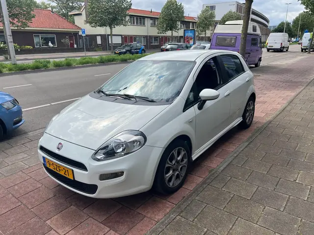 Fiat Punto Evo 0.9 TwinAir Edizione Cool 2013 Benzine 3