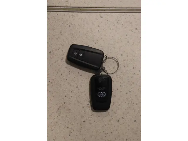 Toyota C-HR 1.8 Hybrid Active, 2022 Hybride Benzine 34