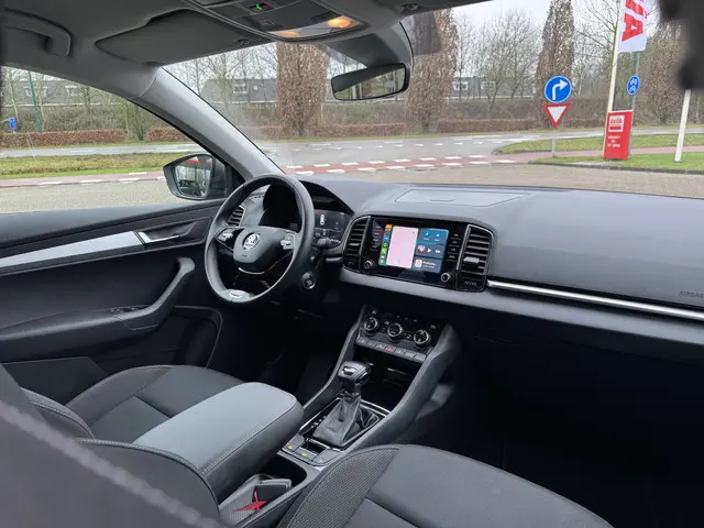 Škoda Karoq 1.5 TSI DSG ACT Ambition 2024 Benzine 9