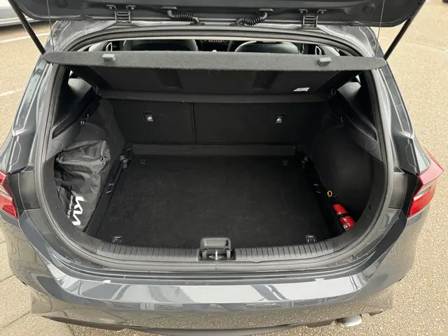 Kia Ceed 1.0 T-GDi DynamicLine 2022 Benzine 7