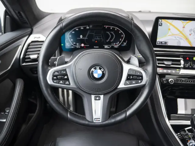 BMW 8 Serie Coupé 840i 2023 Benzine 7