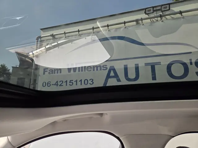 Land Rover Range Rover Velar 3.0 V6 AWD SE 2017 Diesel 6