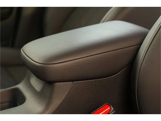 Honda HR-V 1.5i e:HEV ADVANCE 2024 Hybride Benzine 25