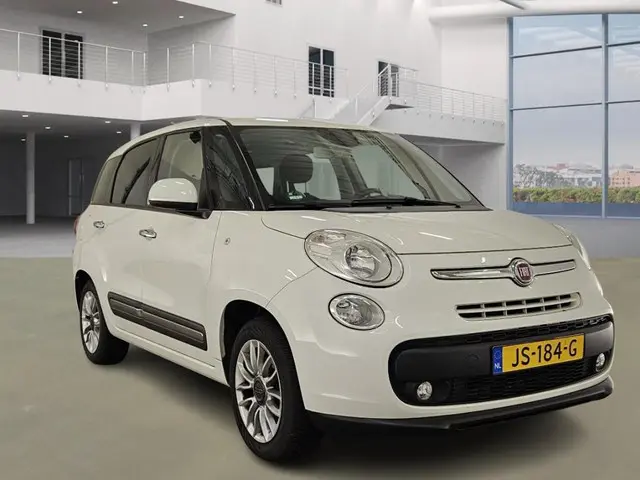 Fiat 500L Living 0.9 TwinAir Lounge 7p. 2016 Benzine 2