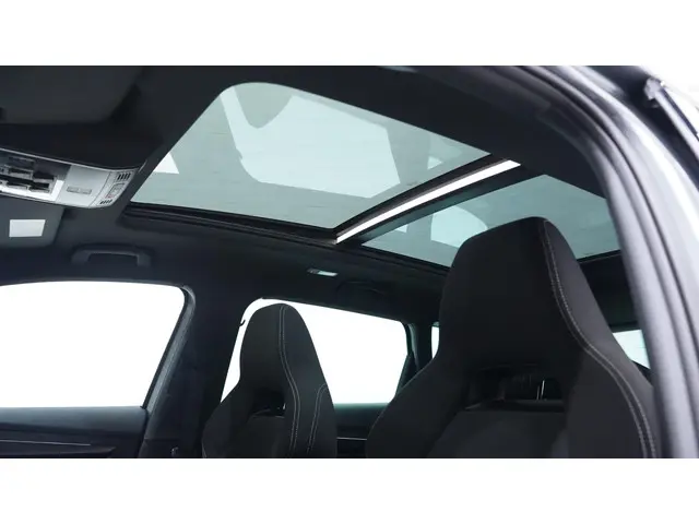 Škoda Karoq 1.5 TSI ACT Sportline Business 2023 Benzine 36