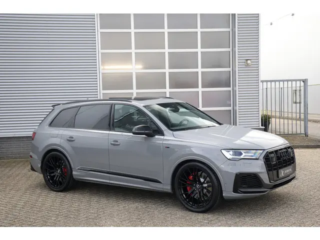 Audi Q7 55 TFSI e quattro S-Line 2022 Hybride Benzine 21