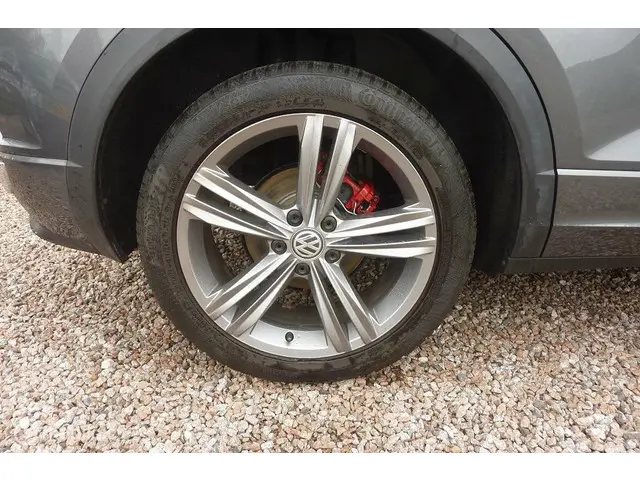 Volkswagen T-Roc 1.5 TSI Sport R Line 2019 Benzine 11