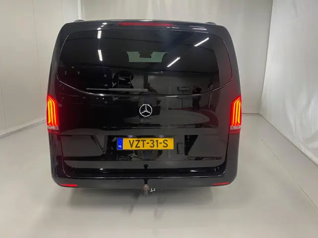 Mercedes-Benz Vito 116 CDI Lang 2022 Diesel 21