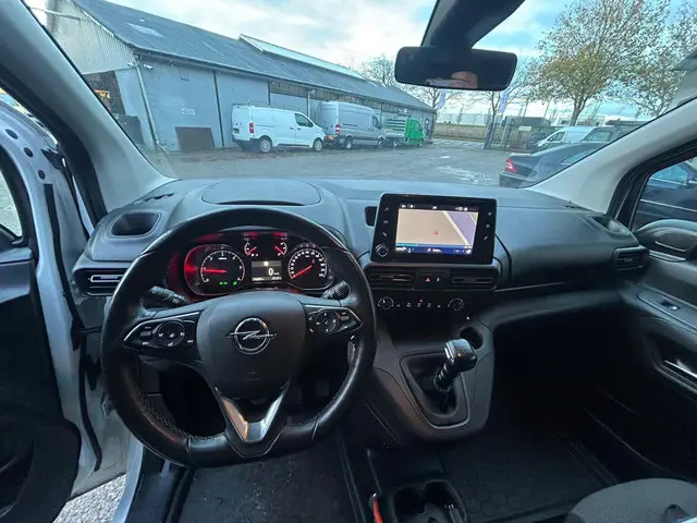 Opel Combo 1.2 Turbo L2H1 maxi 130 pk 2020 Diesel 4