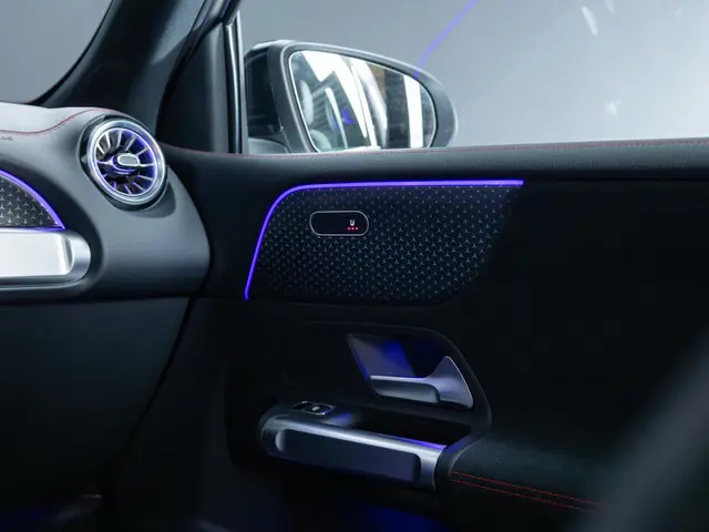 Mercedes-Benz EQB 250+ AMG Line LIMITED 2025 Elektrisch 13