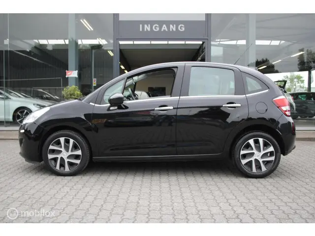 Citroën C3 1.2 PureTech Exclusive 2016 Benzine 9