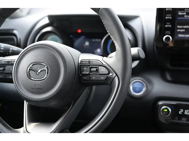 Mazda 2 Hybrid 116 automaat Select 2023 Hybride Benzine 18