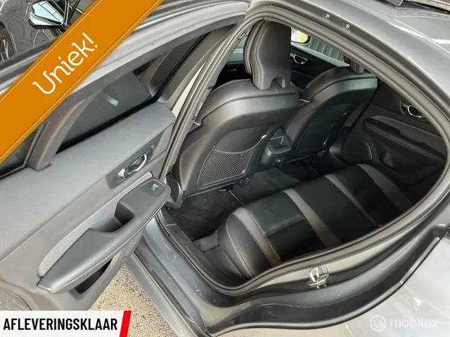 Volvo S60 2.0 T5 R-Design 2020 Benzine 13