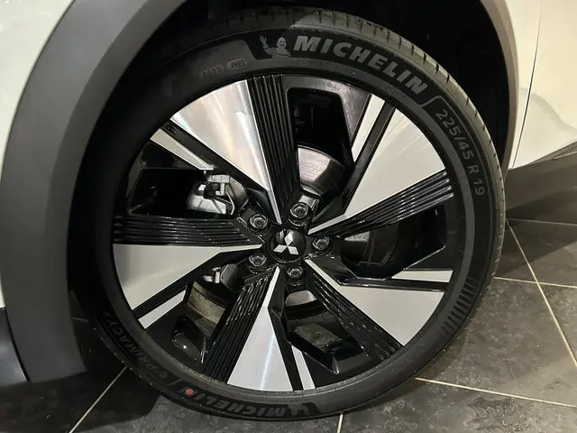 Mitsubishi Grandis 1.8 HEV Instyle 2025 Hybride Benzine 26